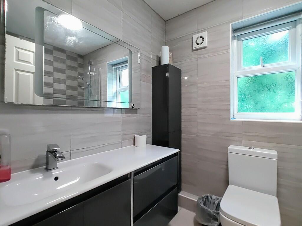 Additional image 22 of Oakleigh Road, Clayton