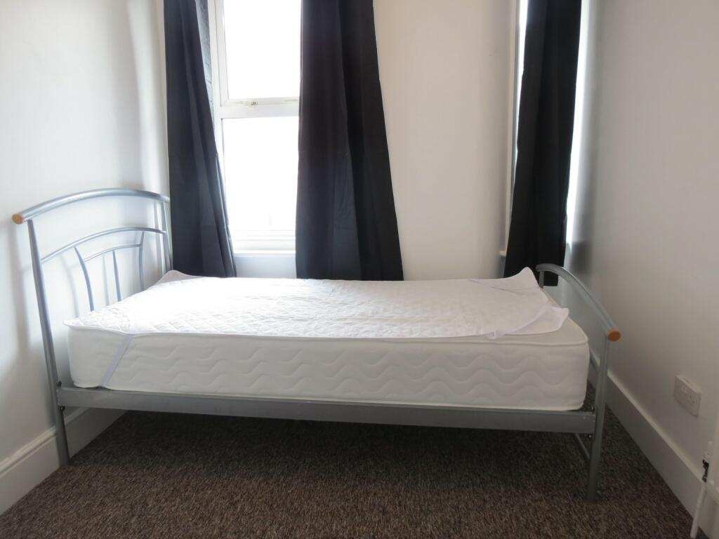 Additional image 8 of 6 bedroom Terraced House in Bournemouth