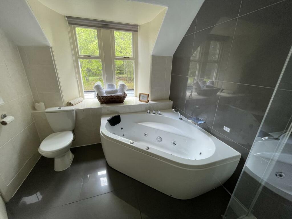 Additional image 6 of Loch Kinord Hotel, Ballater Road, Dinnet, Royal Deeside, Aberdeenshire, AB34 5LW