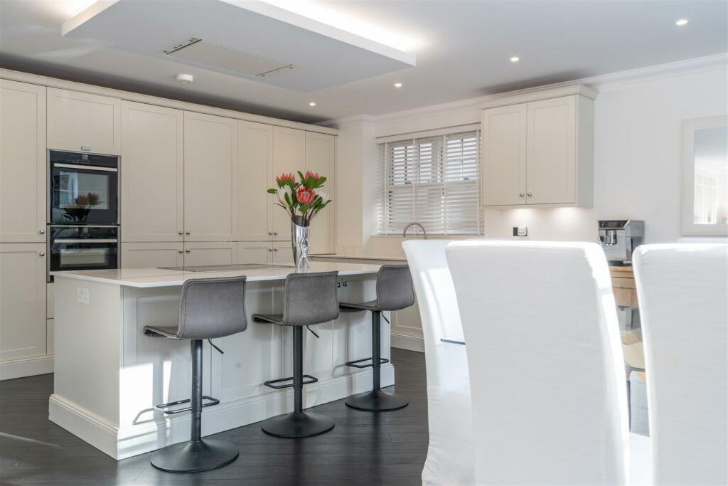 Additional image 6 of Lilliput Road, Lilliput