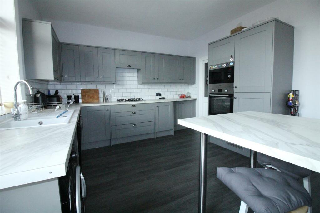 Additional image 19 of Cleckheaton Road, Odsal, Bradford