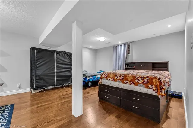 Additional image 21 of 369 Thomas Slee Dr