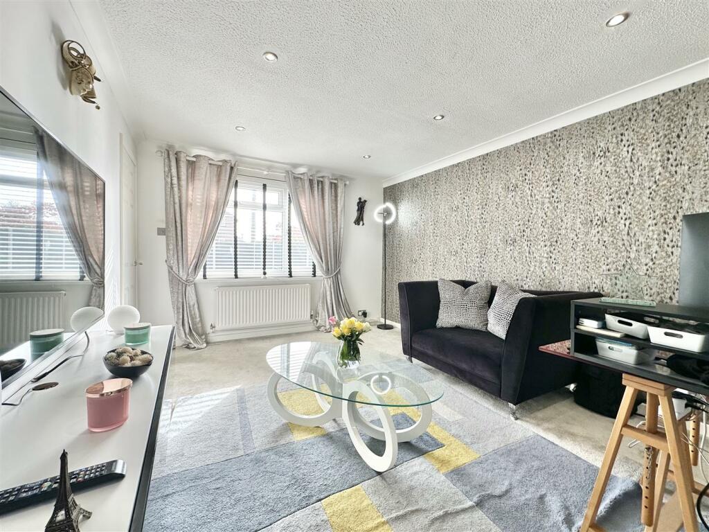 Additional image 4 of Pinewood Close, Poole