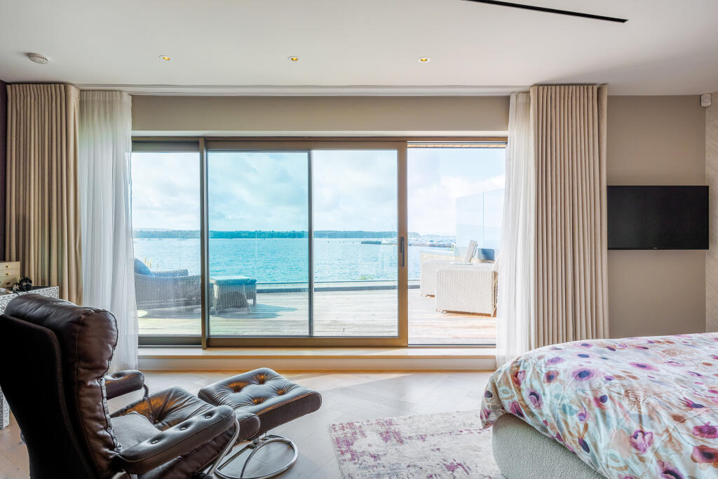 Additional image 11 of Home Waters, Firs Lane, Lilliput, Poole, Dorset, BH14, United Kingdom