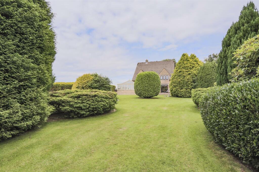 Additional image 49 of The Pavilion, 15A Bent Lane, Colne