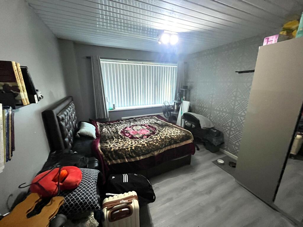 Additional image 8 of Shay Crescent, Bradford