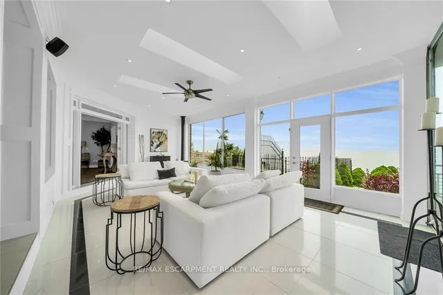 Additional image 16 of 94 SEABREEZE Cres