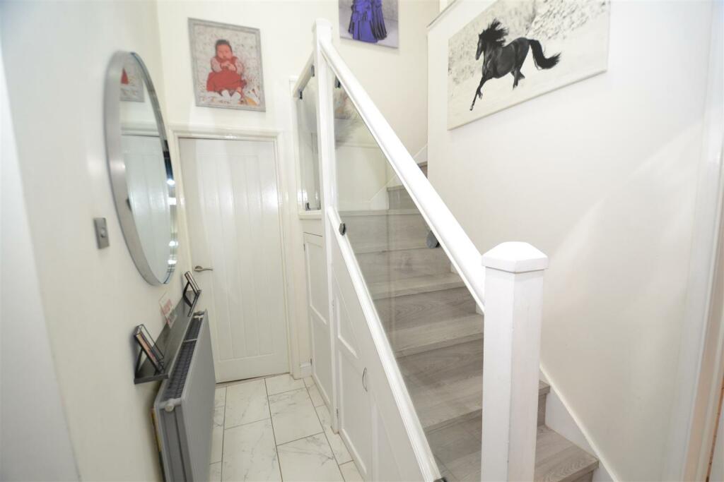 Additional image 8 of Langdale Avenue, Wyke, Bradford