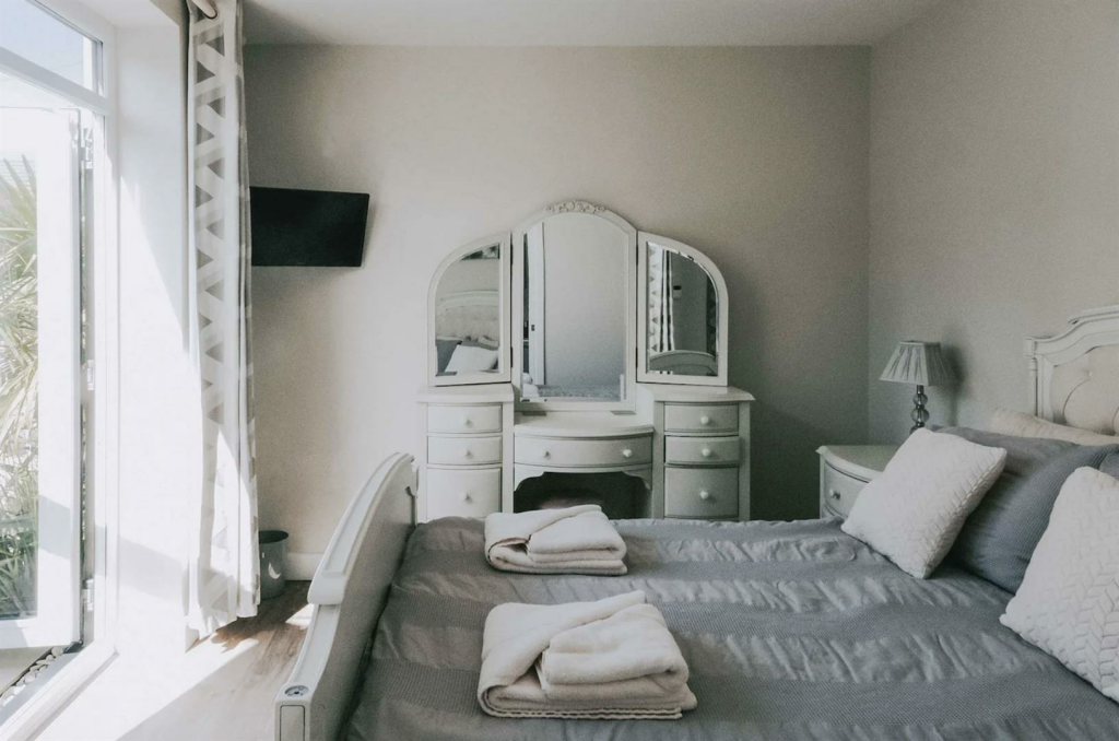 Additional image 38 of Sherwood Avenue, Whitecliff