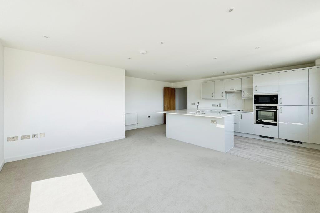 Additional image 6 of High Street North, Poole, BH15