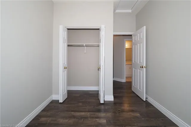 Additional image 30 of 32 Max Becker Dr