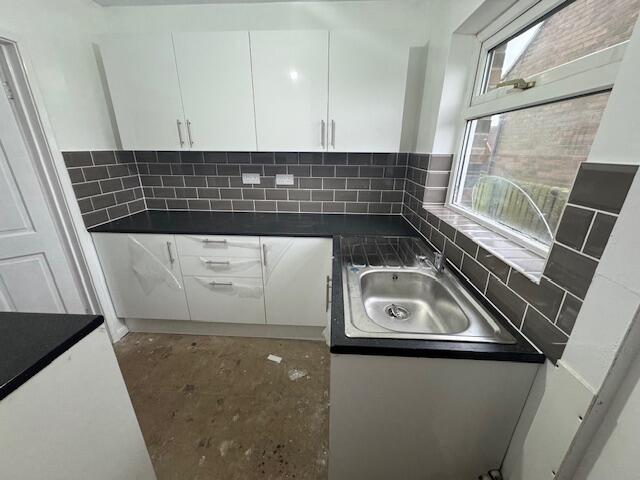 Additional image 2 of Broadstone Way, Bradford, West Yorkshire, BD4