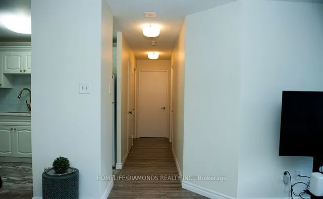 Additional image 8 of 4205 SHIPP Dr Unit 202