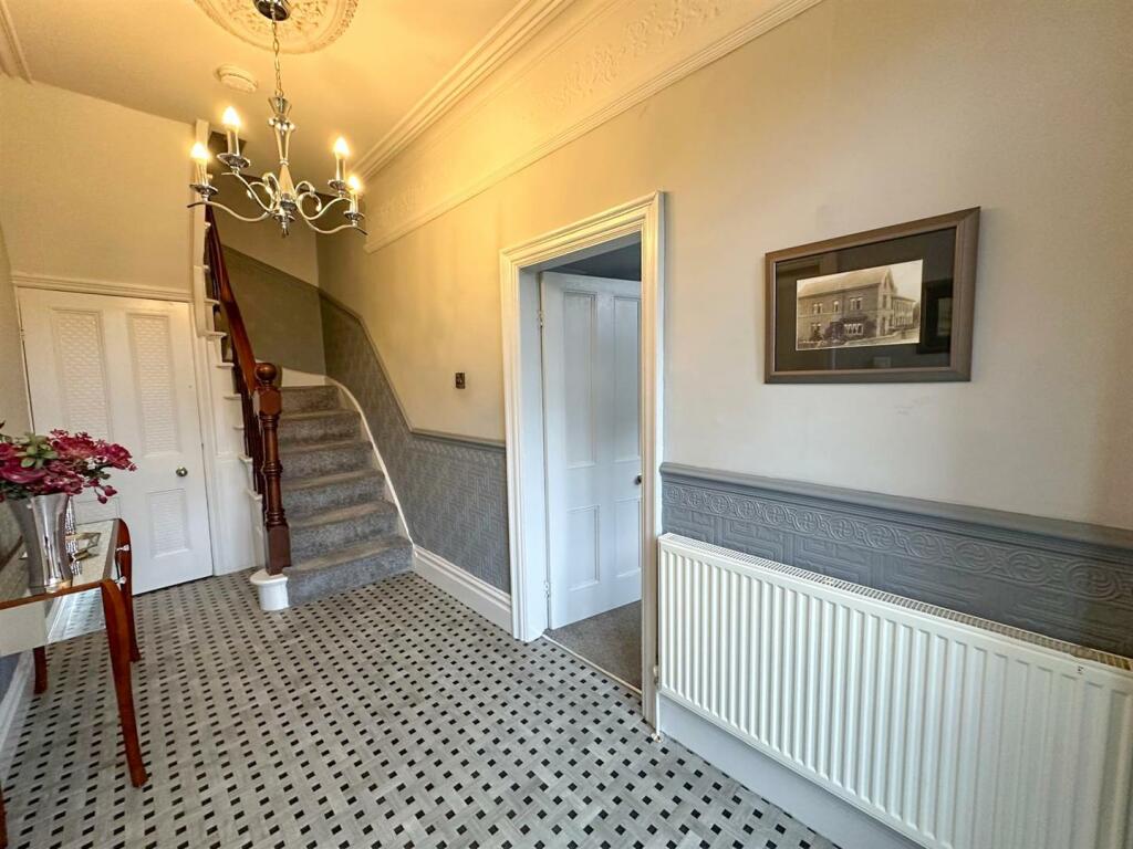 Additional image 33 of Glen Lee Lane, Keighley