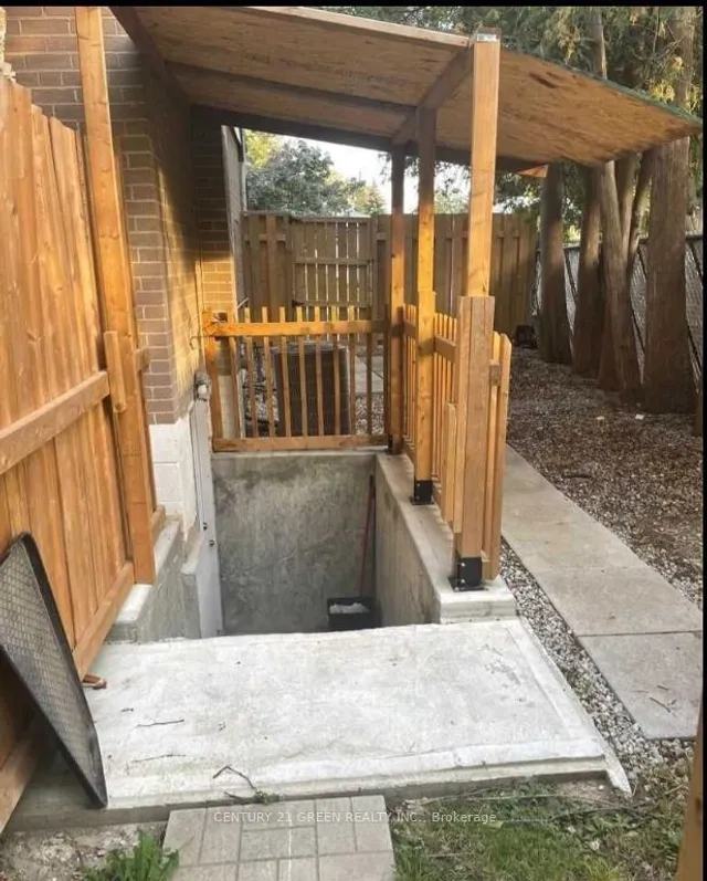 Additional image 11 of 3277 Capricorn Cres