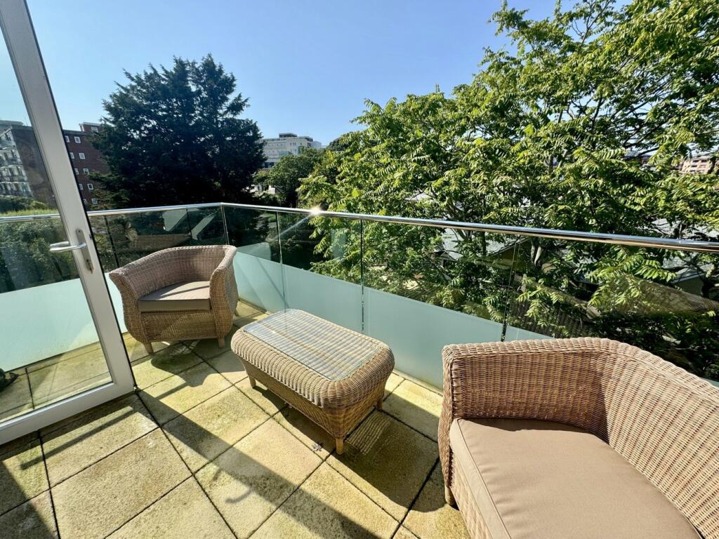 Additional image 8 of Parkstone Road, Poole, BH15