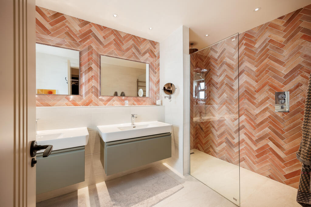 Additional image 14 of Home Waters, Firs Lane, Lilliput, Poole, Dorset, BH14, United Kingdom