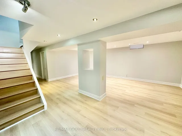 Additional image 31 of 5967 Ladyburn Cres