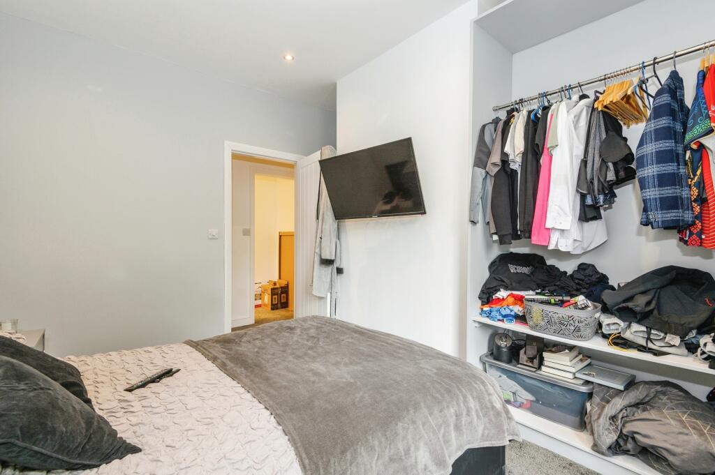 Additional image 9 of Giles Street, Bradford, BD6