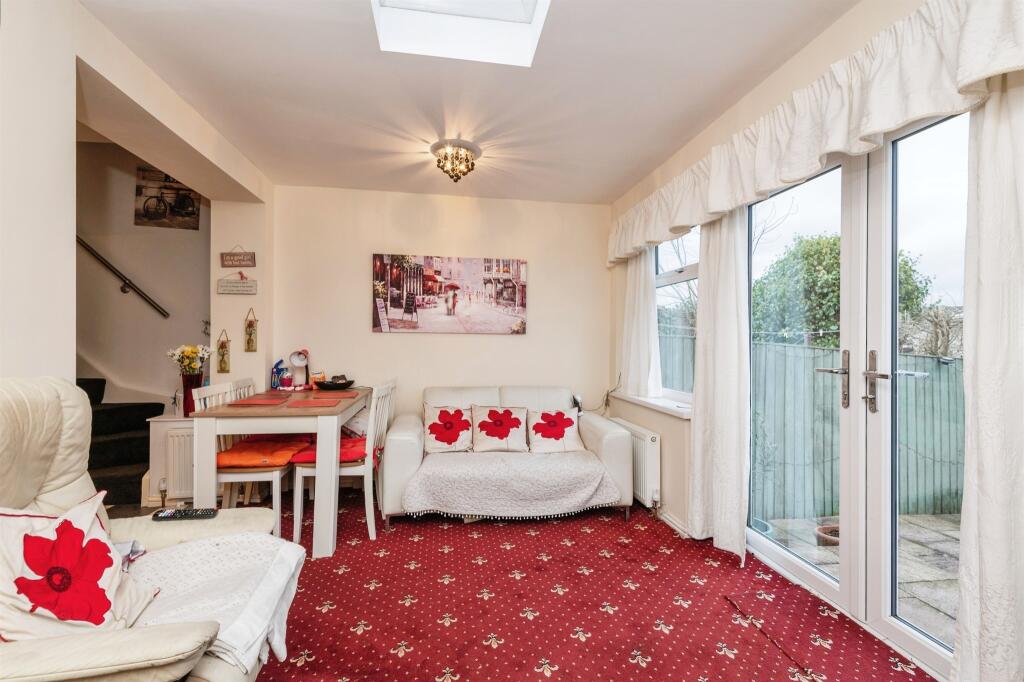 Additional image 2 of Mostyn Grove, Bradford