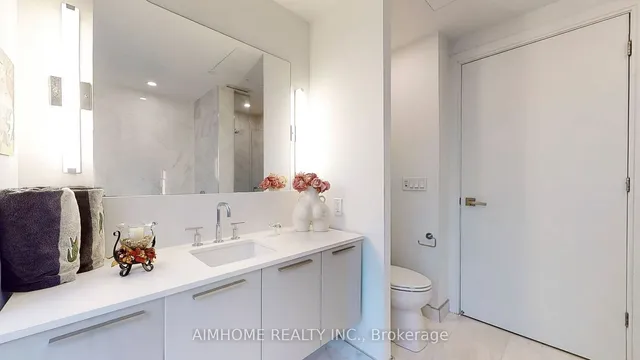 Additional image 19 of 1 Gloucester St Unit 1816