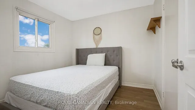 Additional image 20 of 18 Wabash Crt