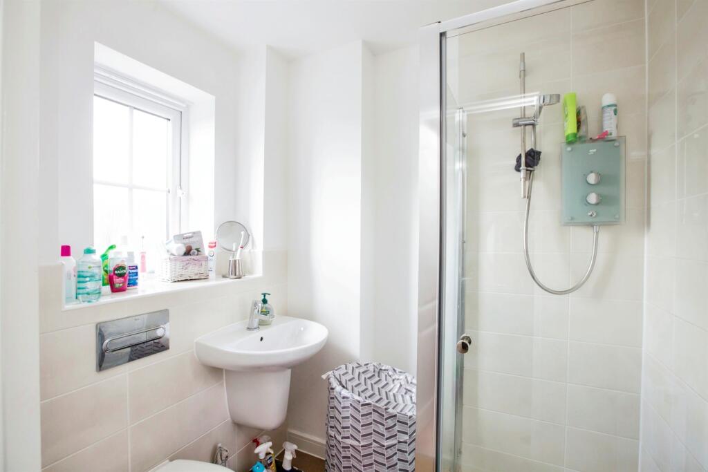 Additional image 14 of Far Hunger Hill Close, Queensbury, Bradford