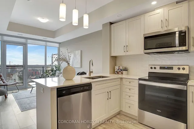 Additional image 14 of 60 Charles St Unit 2403