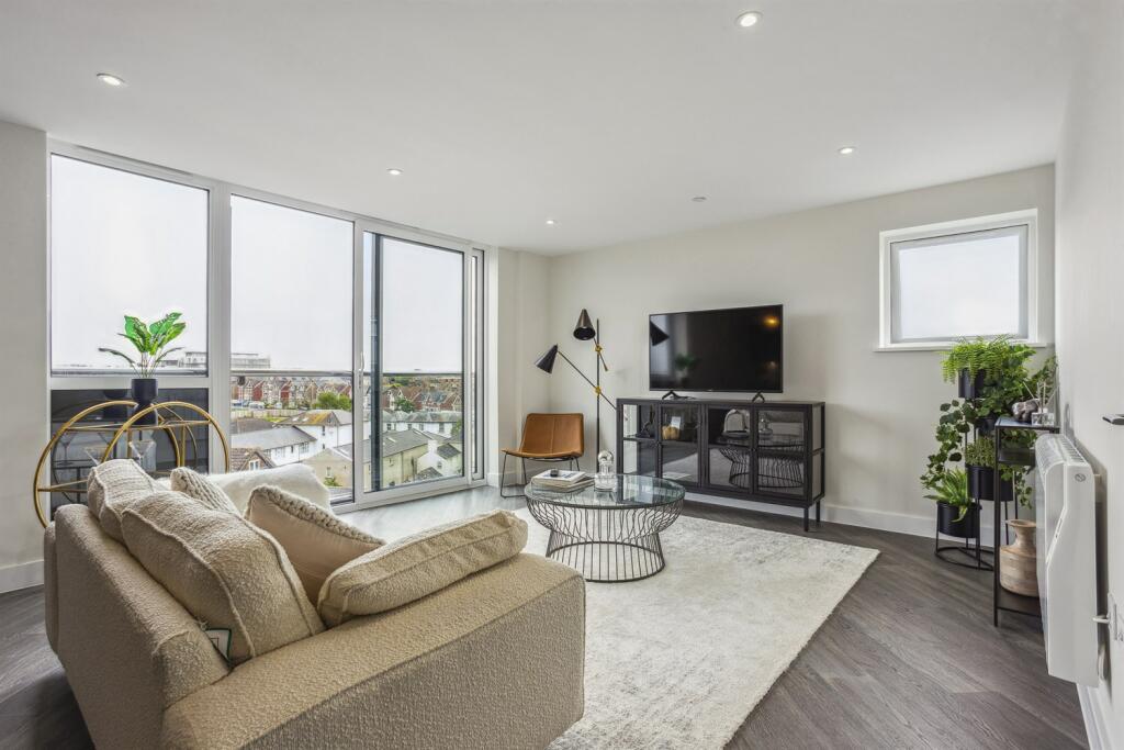 Additional image 16 of Canaway Court