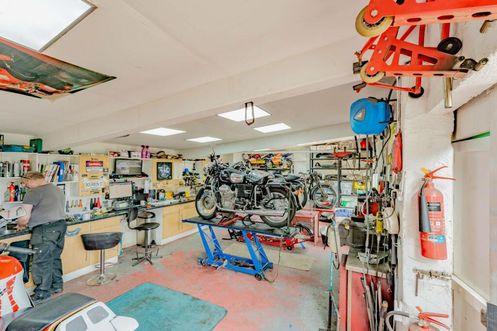 Additional image 5 of The Boat Shed Charter Avenue, Laurencekirk, AB30 1GJ