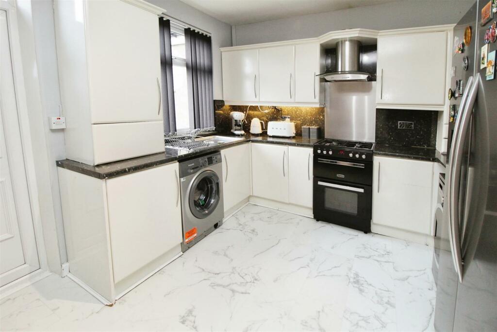 Additional image 14 of Carr Bottom Avenue, Bradford, BD5 9BE