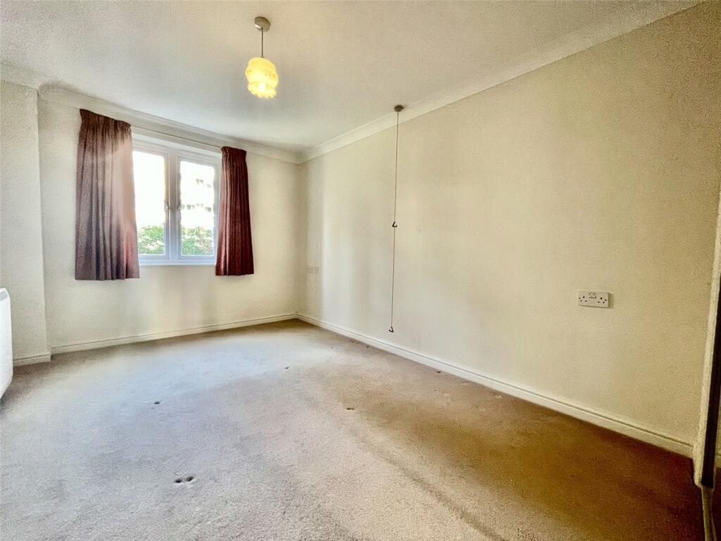 Additional image 4 of The Avenue, Poole, BH13