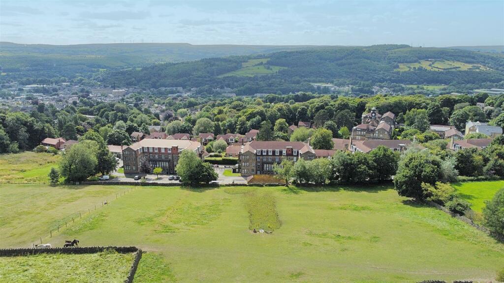 Additional image 14 of Lady Park Avenue, Bingley