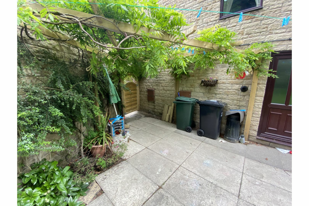 Additional image 23 of Cheriton Drive, Bradford, BD13