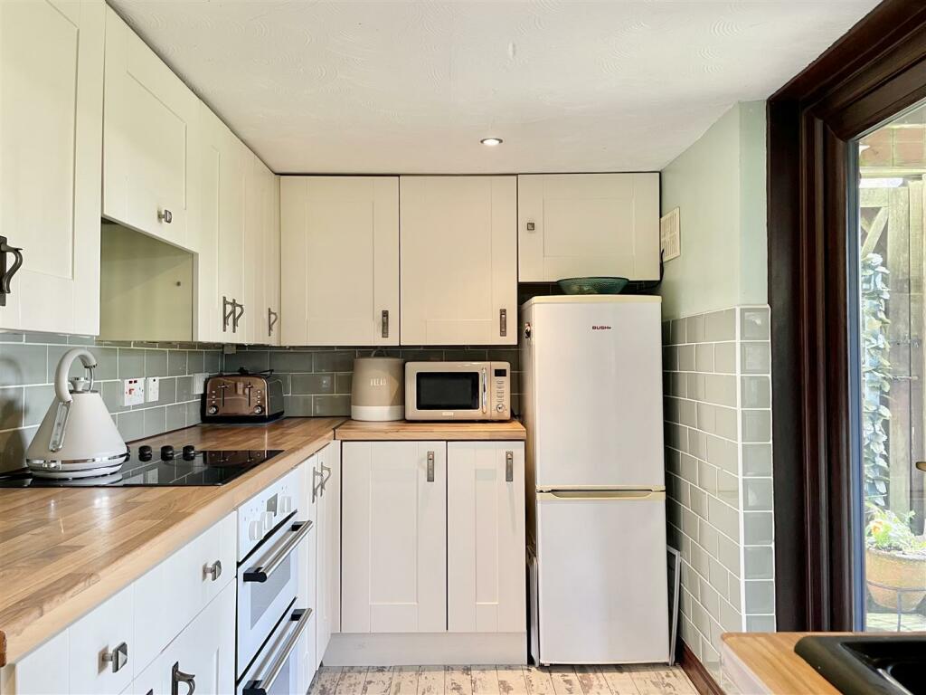 Additional image 8 of 3 Thorngate, Thornton, Bradford