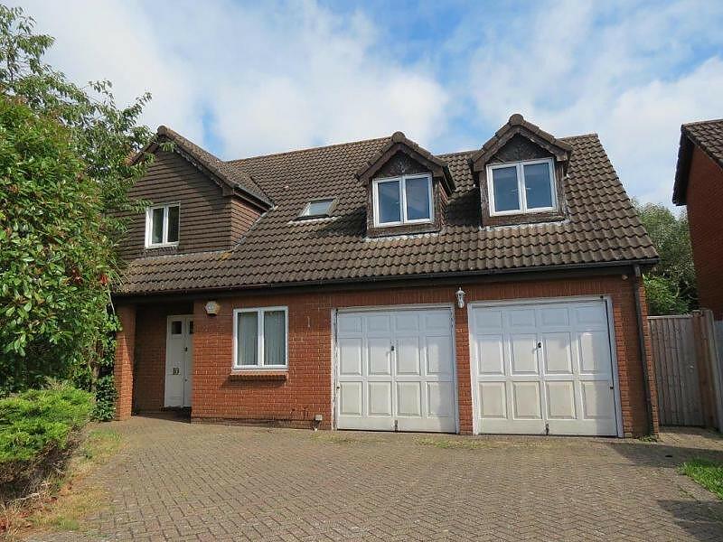 7 bedroom Detached House in Talbot Village
