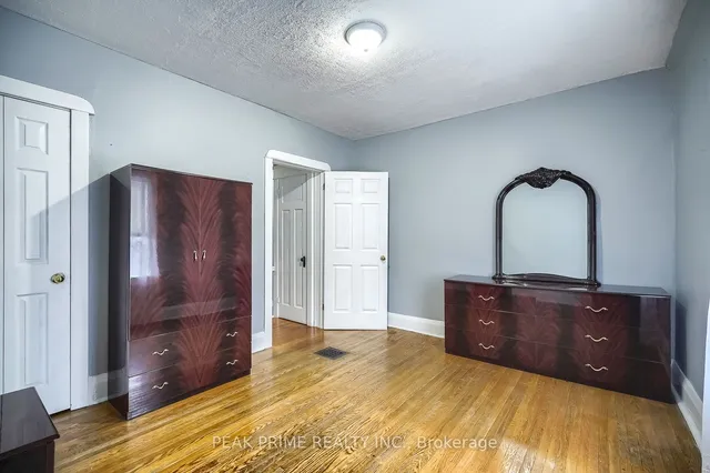 Additional image 21 of 11 Bloem Ave