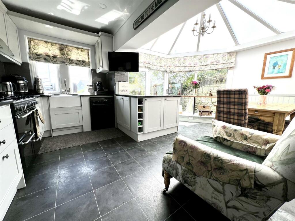 Additional image 38 of Lidget, Oakworth