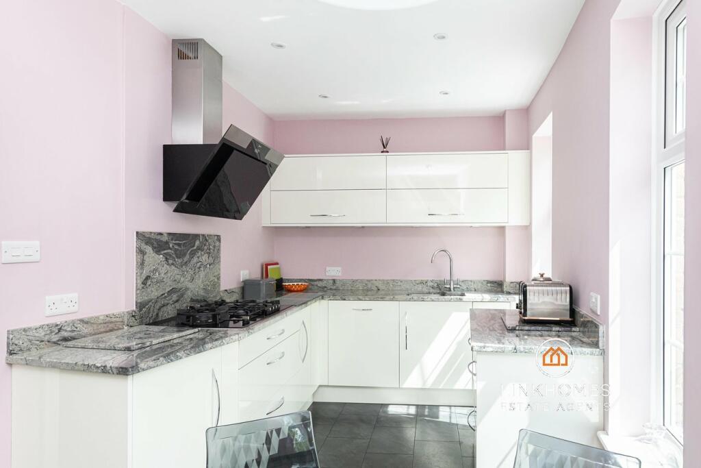 Additional image 34 of Lindsay Road, Poole, BH13