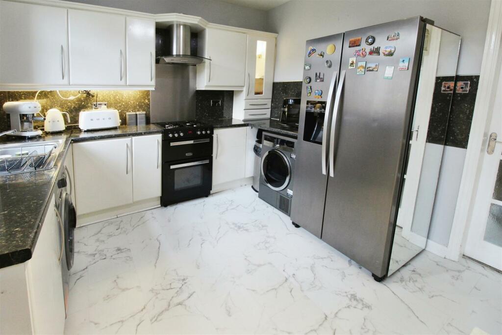 Additional image 13 of Carr Bottom Avenue, Bradford, BD5 9BE