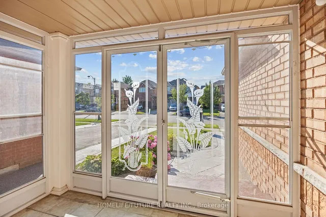 Additional image 4 of 652 Twain Ave