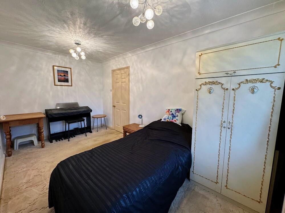 Additional image 9 of Honeysuckle Lane