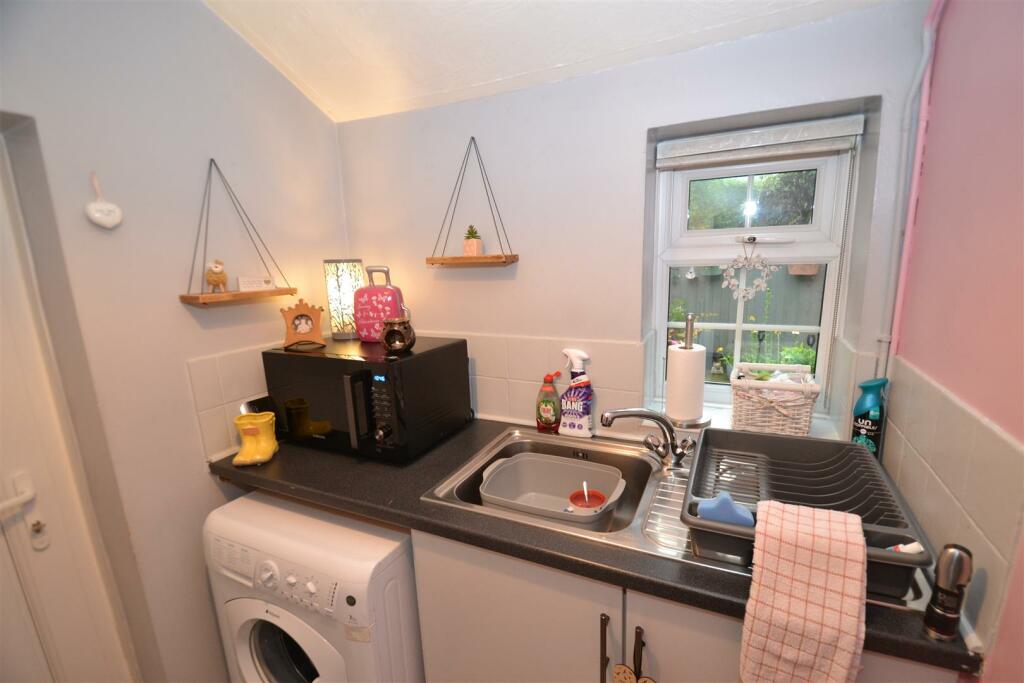 Additional image 6 of Green End, Clayton, Bradford