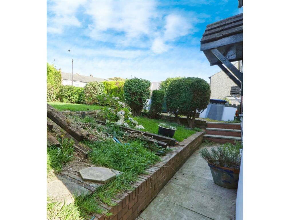 Additional image 13 of Raynham Crescent, Keighley, BD21 2TP