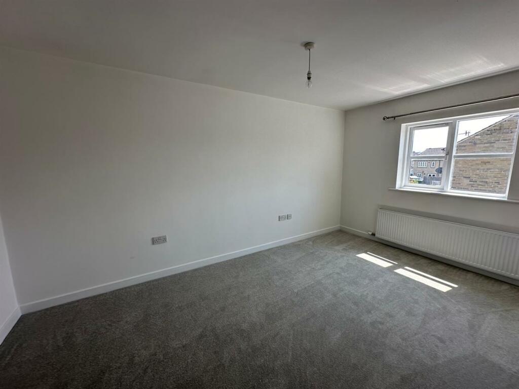 Additional image 12 of St. Johns Close, Silsden