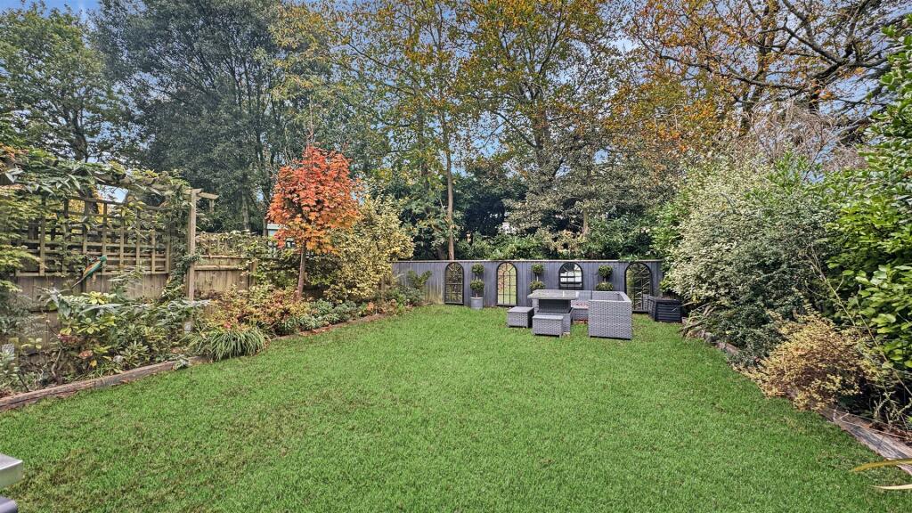 Additional image 15 of Wellwood Close, Branksome Park
