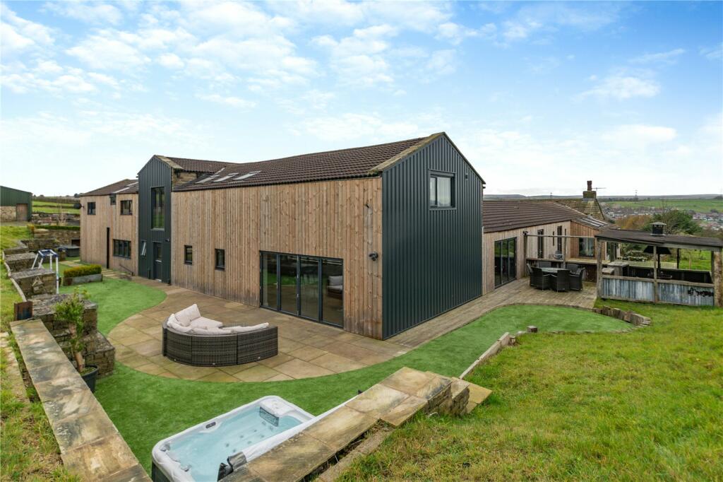 Additional image 19 of Northfields Hall, Northfields Barn & Coach House, Shay Lane, Wilsden, Bradford