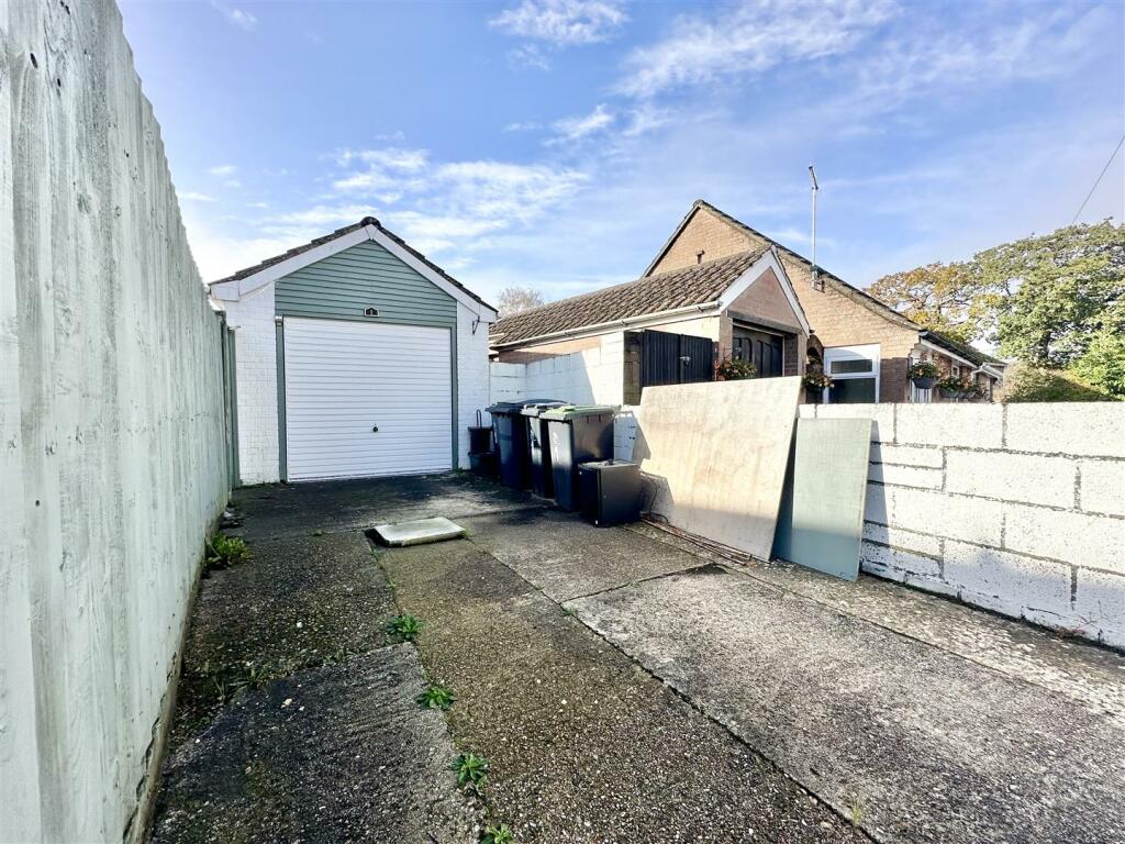 Additional image 18 of Pinewood Close, Poole