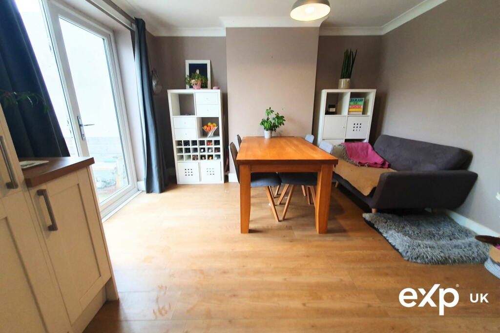 Additional image 8 of Walking Distance of Hamworthy Park / Sea Front - Family Home with South Facing Garden