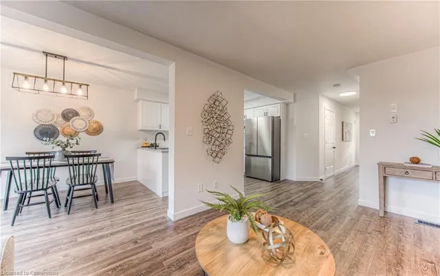 Additional image 5 of 468 Doon South Dr Unit 4